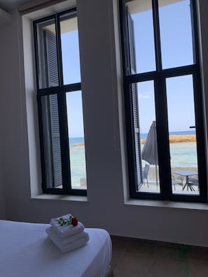 Familien-Studiosuite | Hochwertige Bettwaren, Daunenbettdecken, Pillowtop-Betten, Zimmersafe