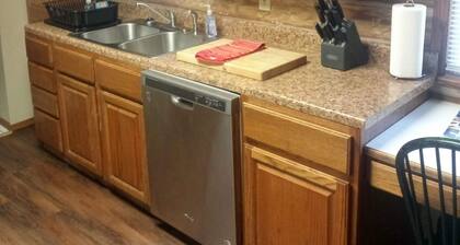 The Lodge: Five blocks from Old Town and close to Intrust Arena