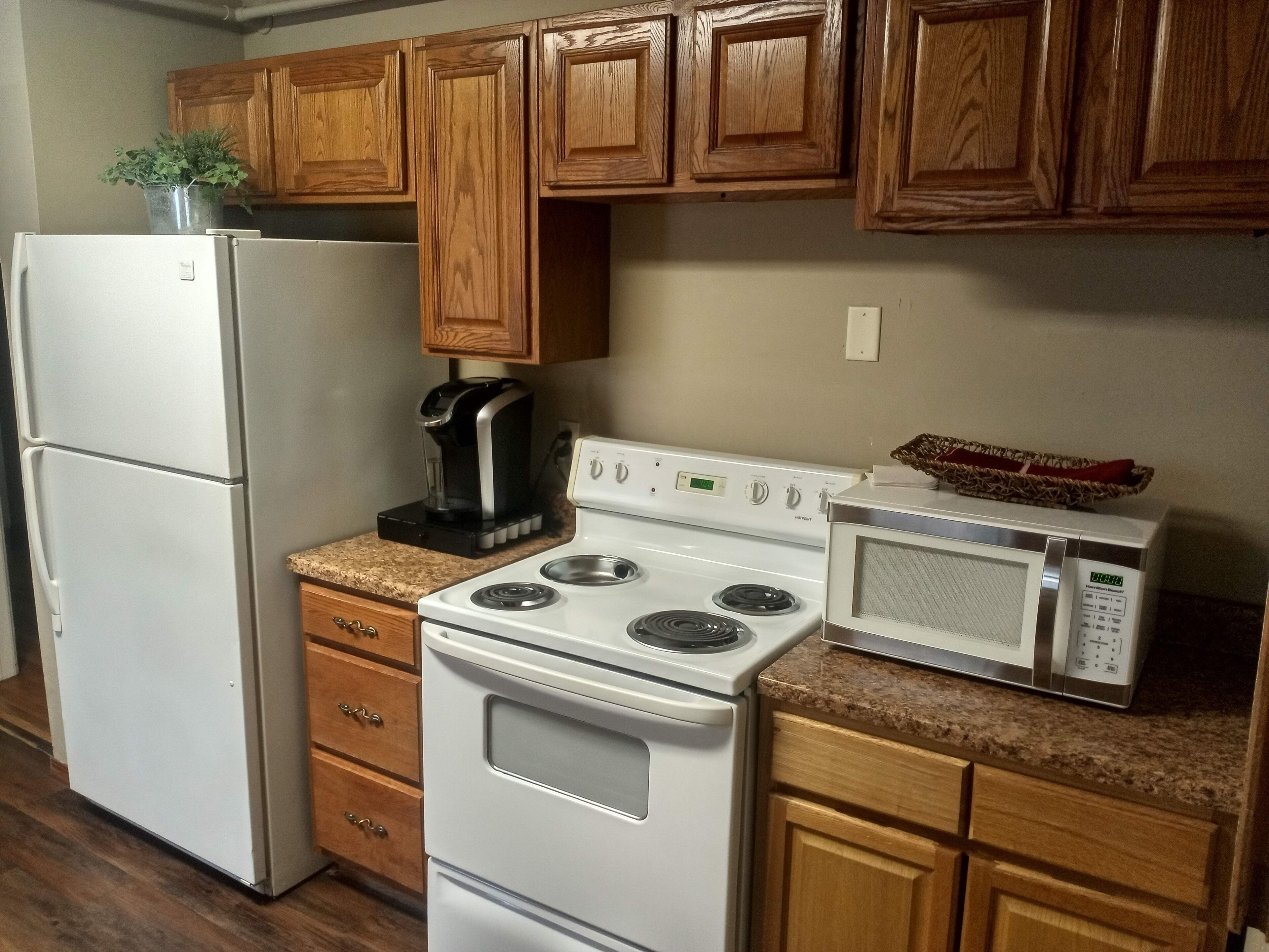 The Lodge: Five blocks from Old Town and close to Intrust Arena