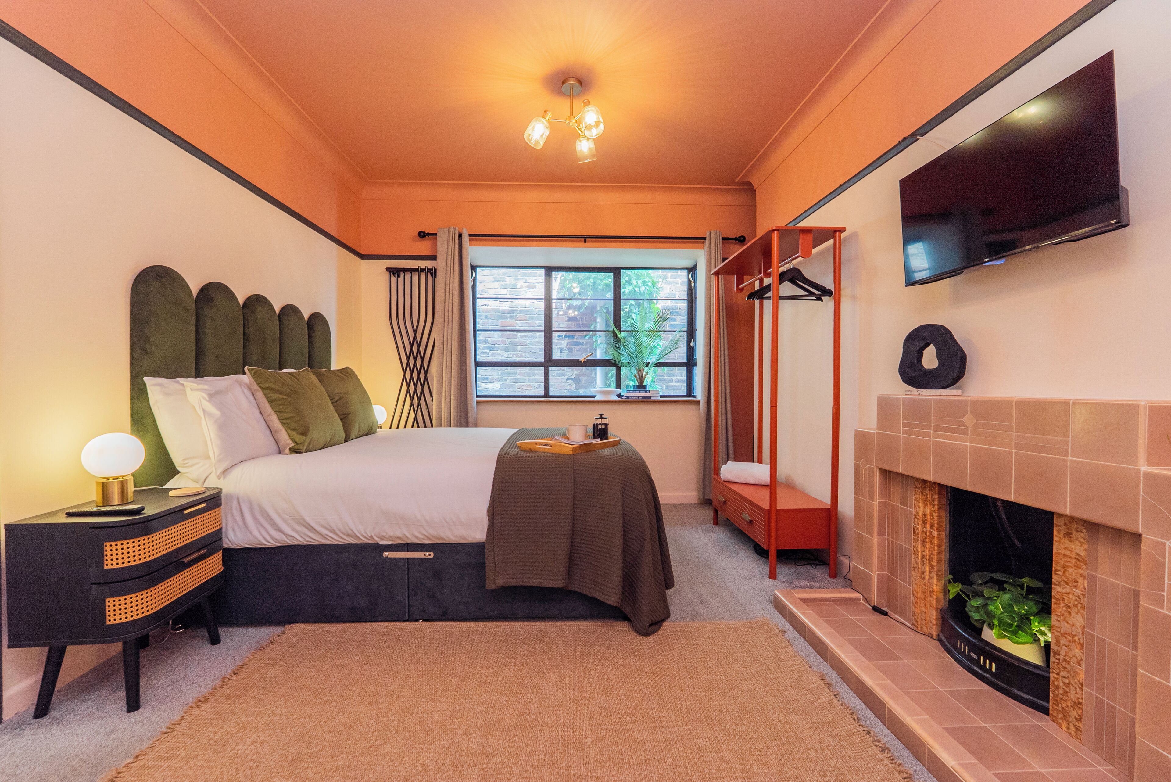 1 bedroom, desk, iron/ironing board, travel cot