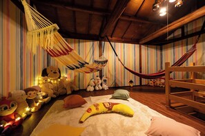 Children’s area - Free WIFI6ppKenrokuen garden21cMuseumKanazawa / Kanazawa Ishikawa (Kanazawa)