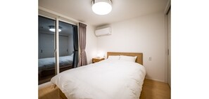 3 slaapkamers, een bureau, een strijkplank/strijkijzer, gratis wifi