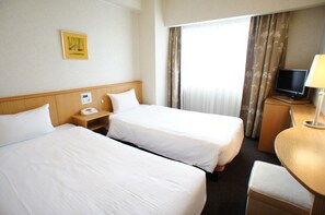 1 bedroom, desk, soundproofing, iron/ironing board