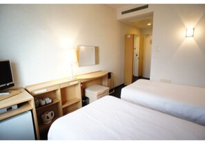 1 bedroom, desk, soundproofing, iron/ironing board