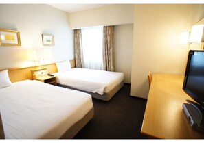 1 bedroom, desk, soundproofing, iron/ironing board