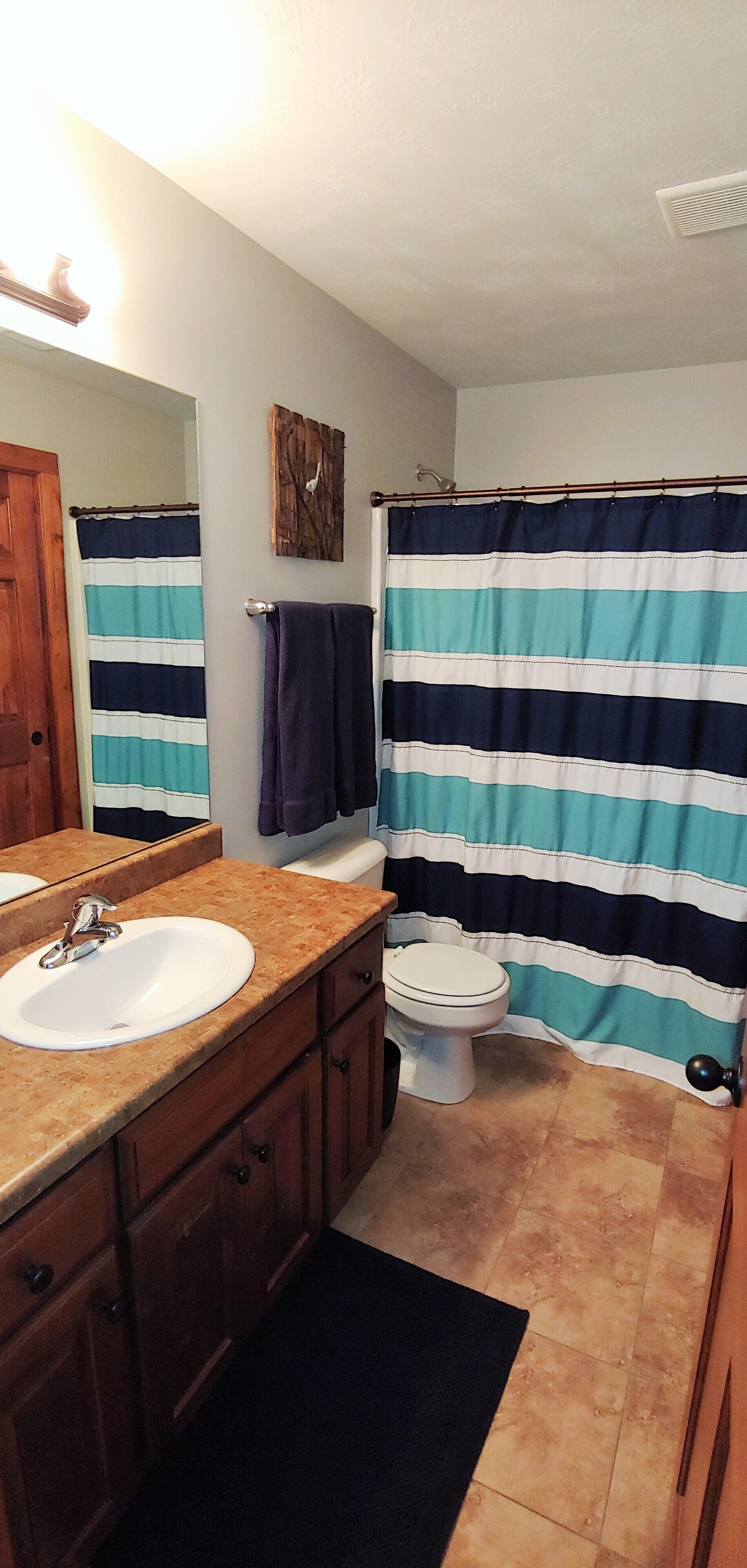 The Good Life Cabin - Bridges Bay Resort in Okoboji, Iowa