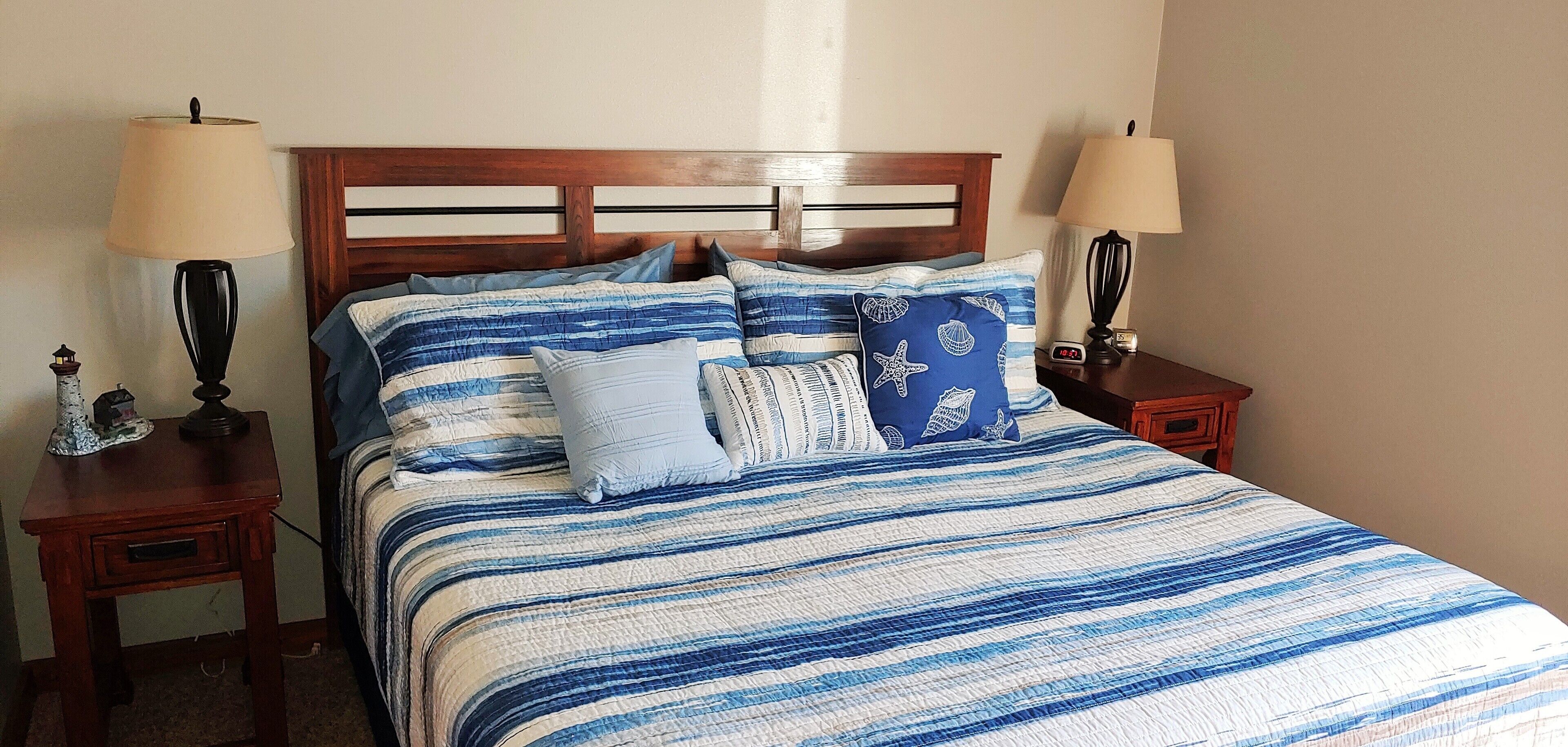 The Good Life Cabin - Bridges Bay Resort in Okoboji, Iowa