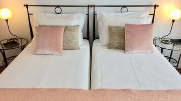 1 chambre, coffres-forts dans les chambres, fer et planche Ă  repasser