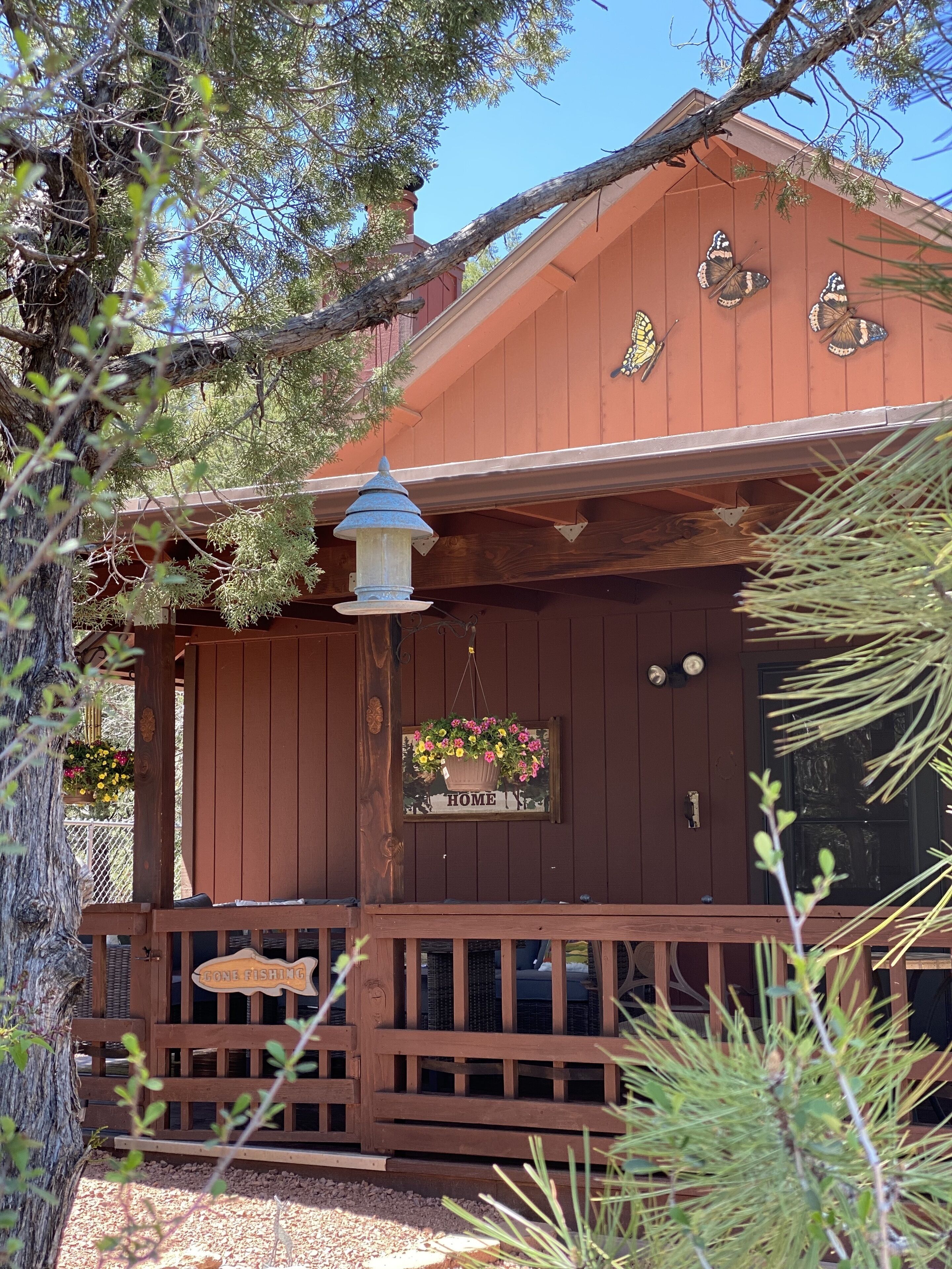 Relaxing Mountain Getaway, Rivers, Fishing, Trails, Waterfalls, Hiking, Cabin