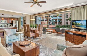 Télévision, lecteur de DVD, chaîne hi-fi