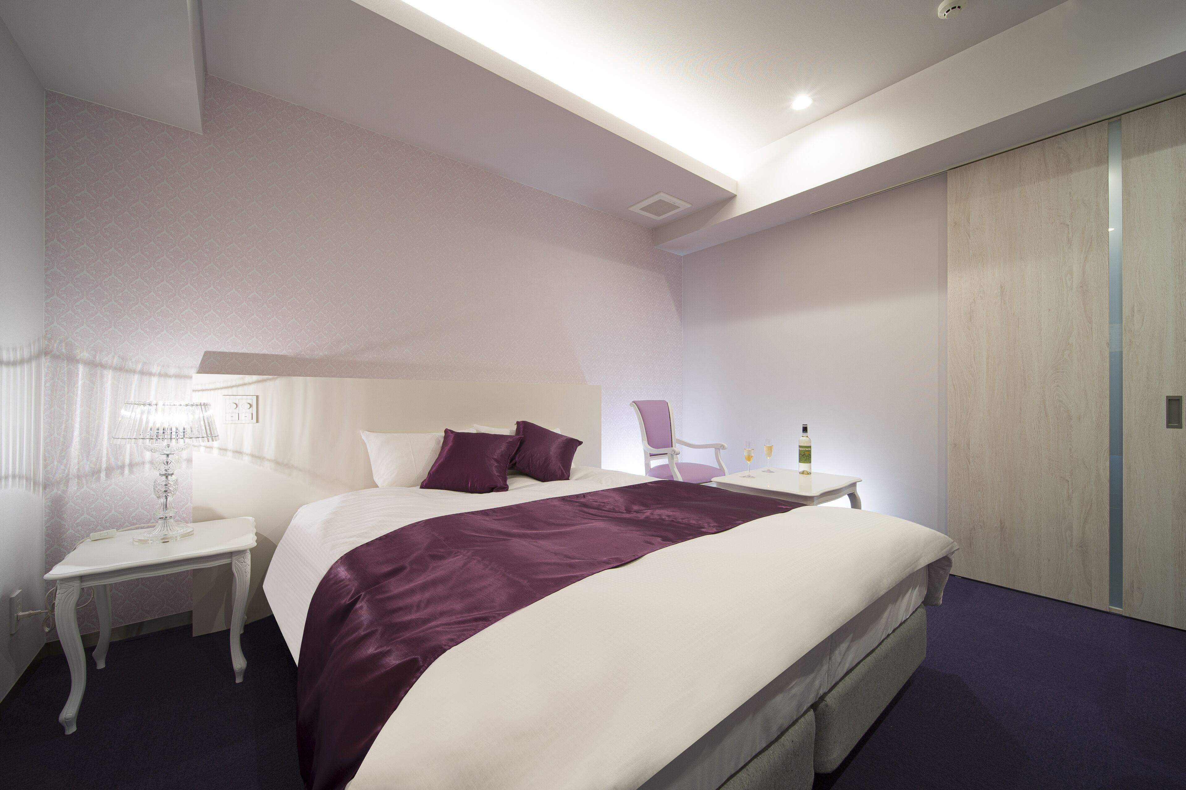 Habitación (B Plan) | Sábanas de algodón egipcio, ropa de cama de alta calidad y escritorio 