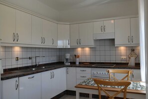 Réfrigérateur, four, lave-vaisselle