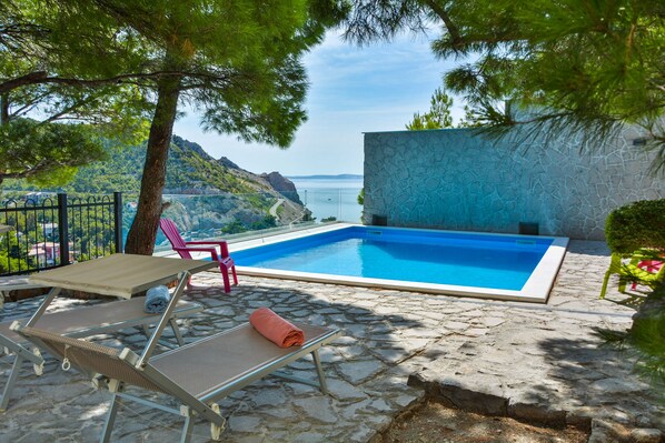 Piscine extérieure, piscine chauffée