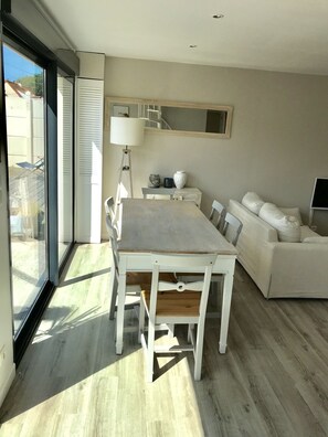 Interior - Bright detached house-large terrace/pellet stove-walking distance from the beach (Wissant)