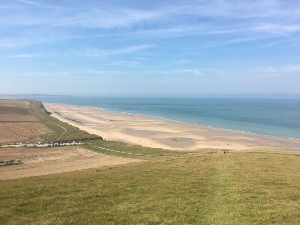 On the beach - Bright detached house-large terrace/pellet stove-walking distance from the beach (Wissant)