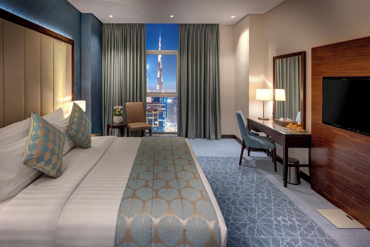 Apartamento Deluxe, 1 habitación (Burj Khalifa View) | 1 dormitorio, caja fuerte, escritorio y cortinas opacas