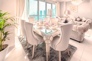 Apartment, 5 Schlafzimmer | 5 Schlafzimmer, individuell dekoriert, individuell eingerichtet