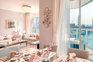 Apartment, 3 Bedrooms | 3 bedrooms, individually decorated, individually furnished