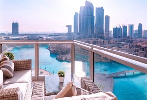 Apartment, 3 Bedrooms | 3 bedrooms, individually decorated, individually furnished