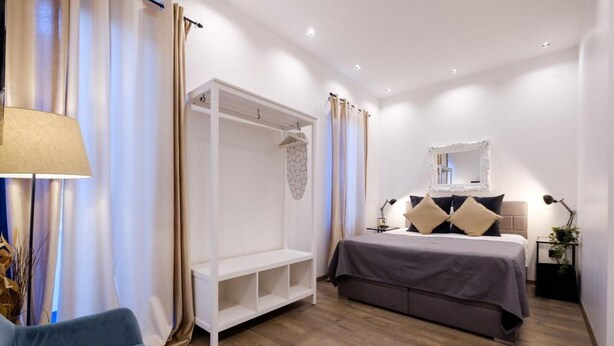 Unclassified image, 1 of 60, button - Central Business Apartment Exclusive (Belgrade)