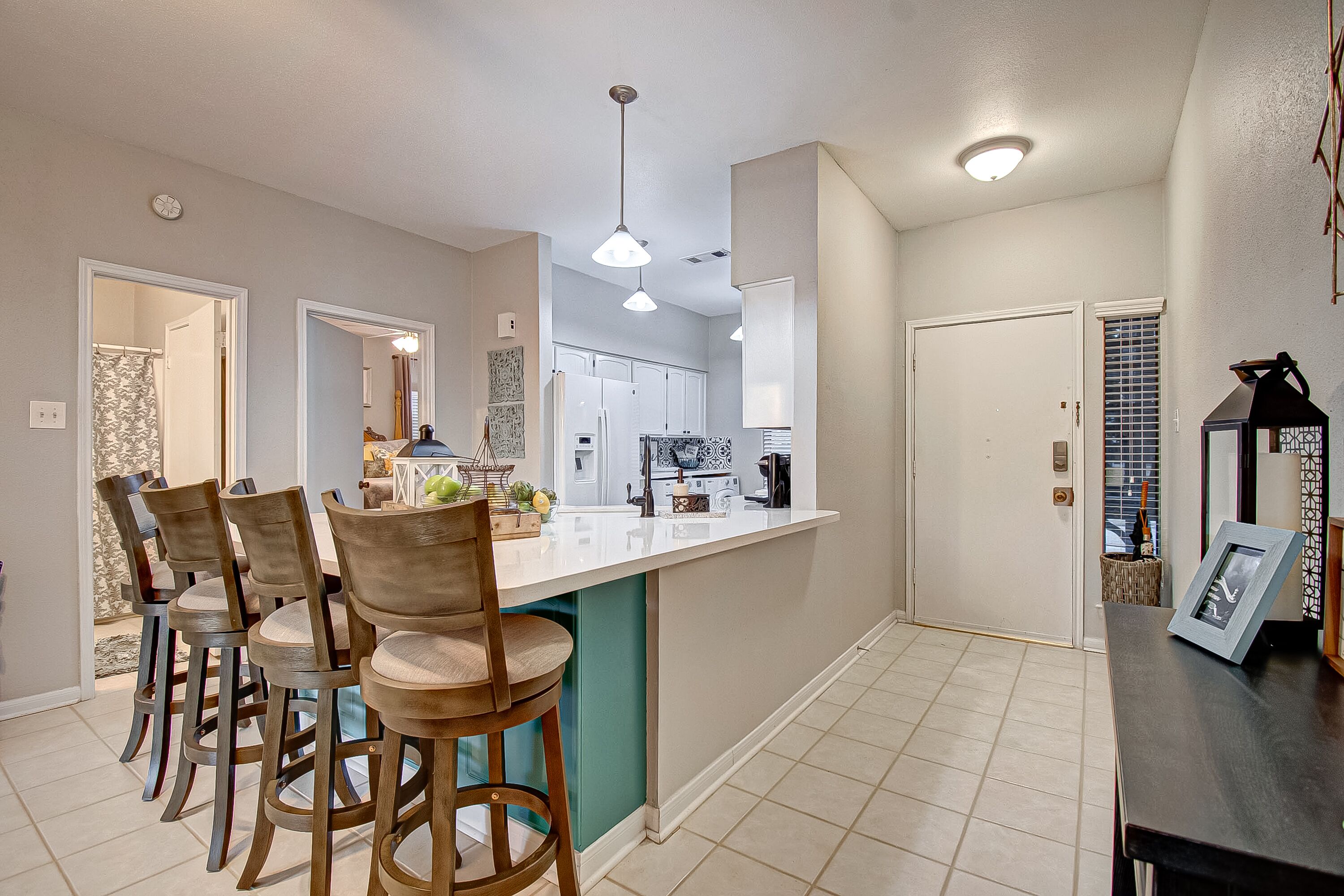 Stunning 2 bd 2 bth Ground Floor Condo Lake Conroe Near Clubhouse!