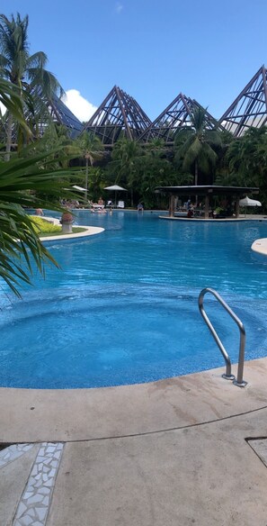 Utomhuspool