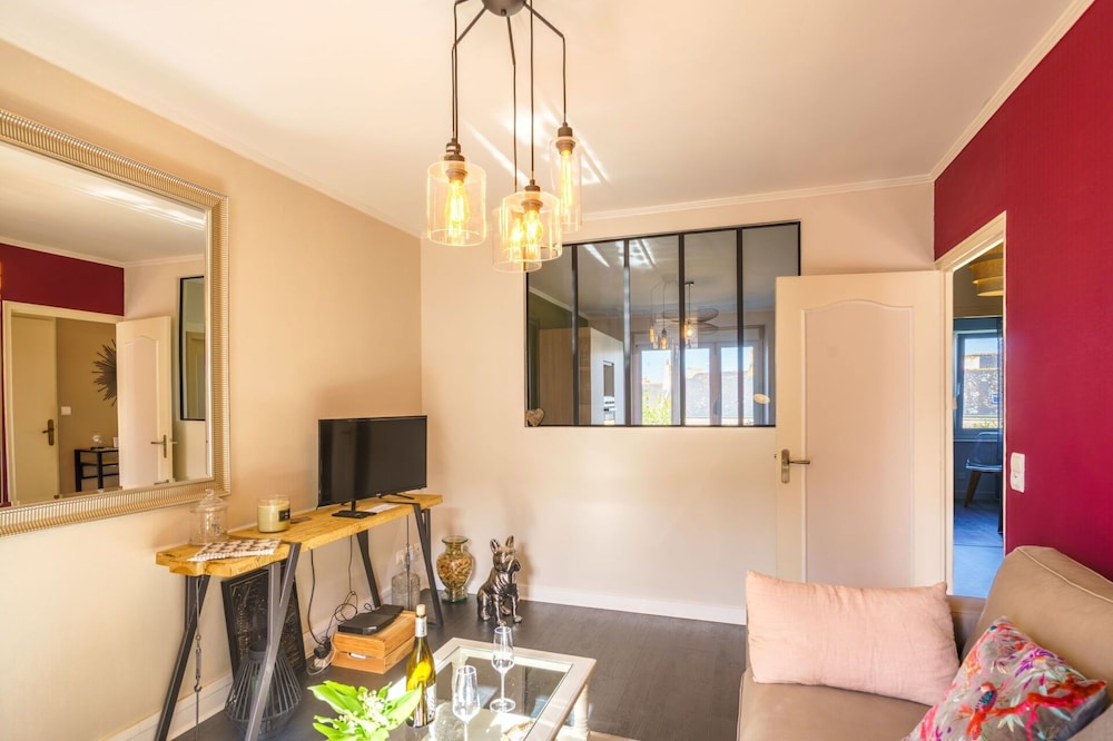 Lovely apartment for 2 people with WIFI, TV and parking