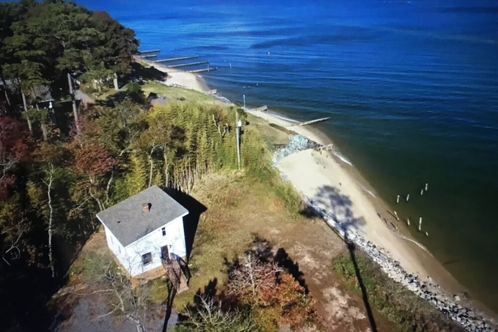 Bay Front Small Contemporary