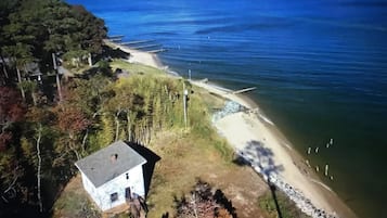 Ubicación a pie de playa y tumbonas