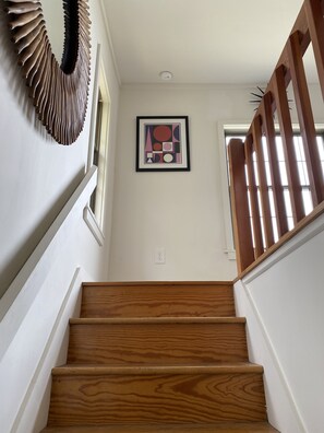 Interior - Bay Front Small Contemporary (Reedville)