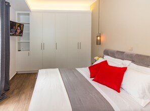 2 chambres, bureau, lit parapluie, Wi-Fi