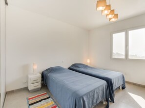 5 chambres, lit parapluie, Wi-Fi gratuit, draps fournis