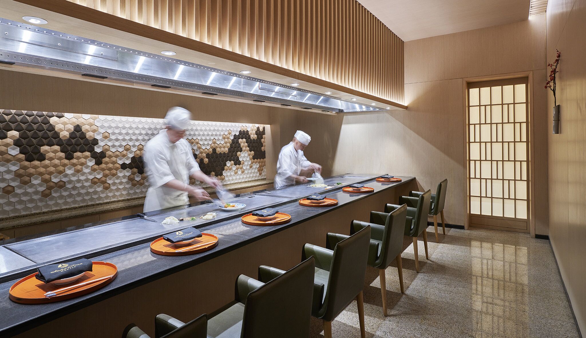 2 restaurants, lunch, dinner served; japanese cuisine