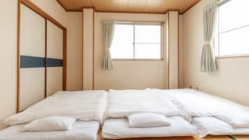 Japanese Room with Shared Washroom - Triple (Non Smoking) | Free WiFi