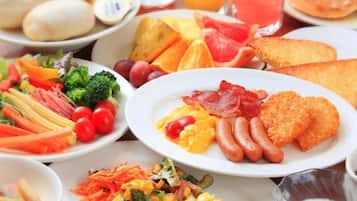 Café da manhã com buffet todos os dias (JPY 2700 por pessoa)