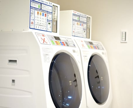 Laundry room. fico HIJI