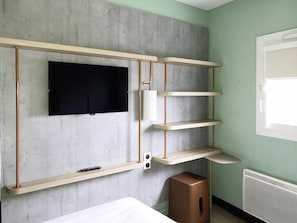 Cortinas blackout, quartos à prova de som, ferros/tábuas de passar roupa