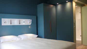 Mørklægningsgardiner, lydisolering, strygejern/strygebræt, gratis Wi-Fi