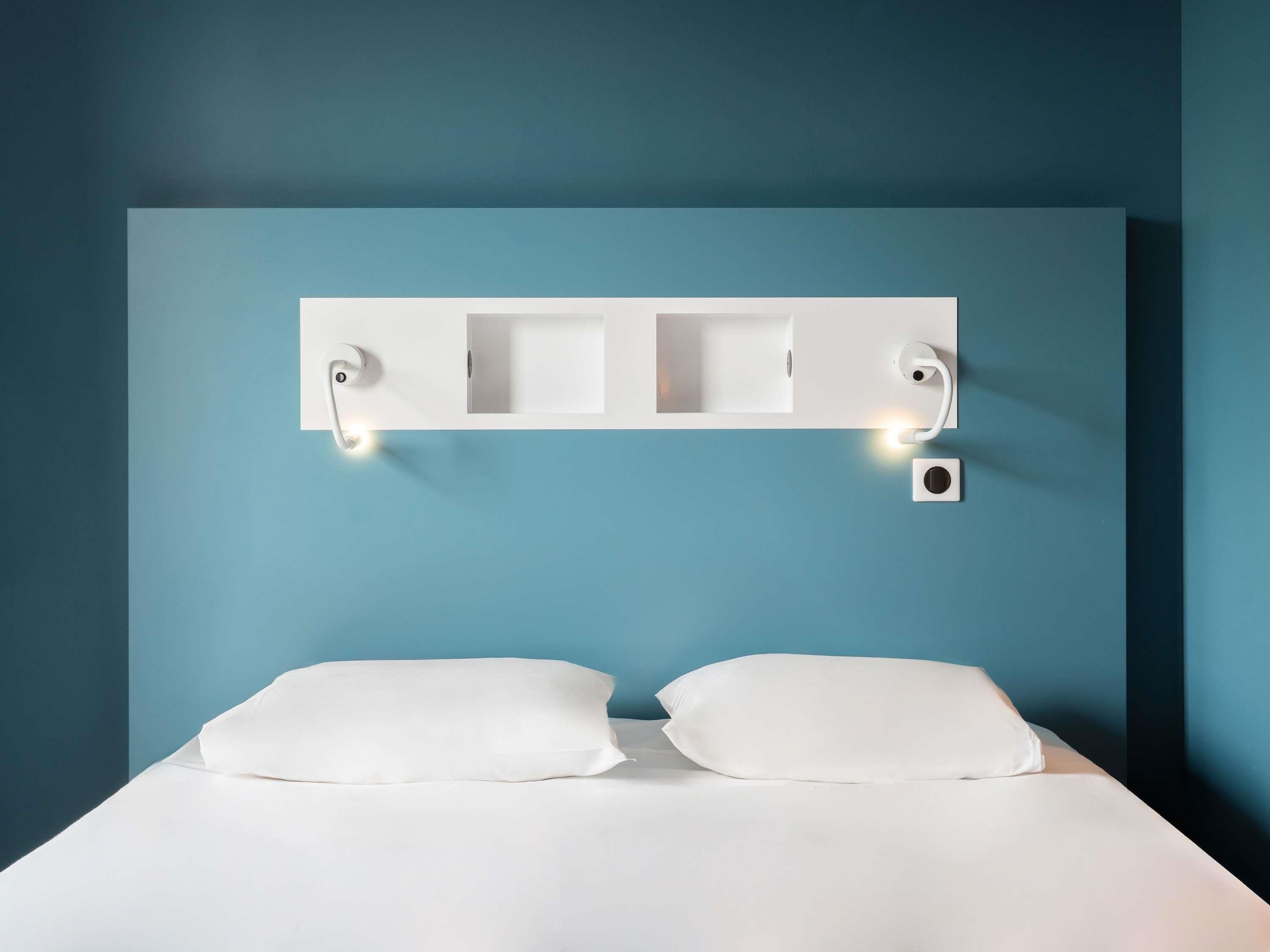Cortinas blackout, quartos à prova de som, ferros/tábuas de passar roupa