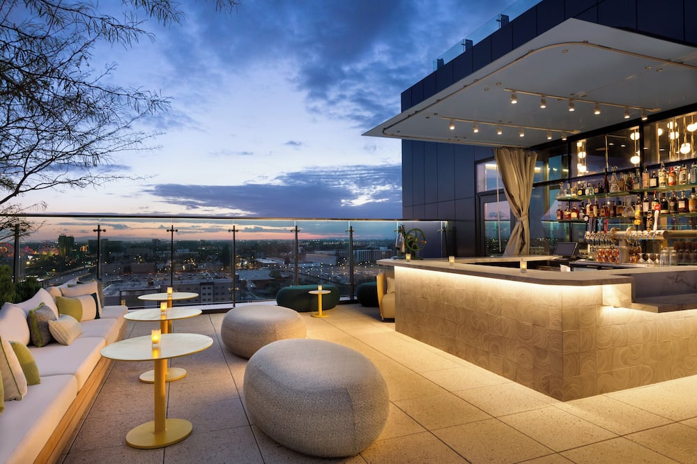 The Viv Hotel, Anaheim, a Tribute Portfolio Hotel