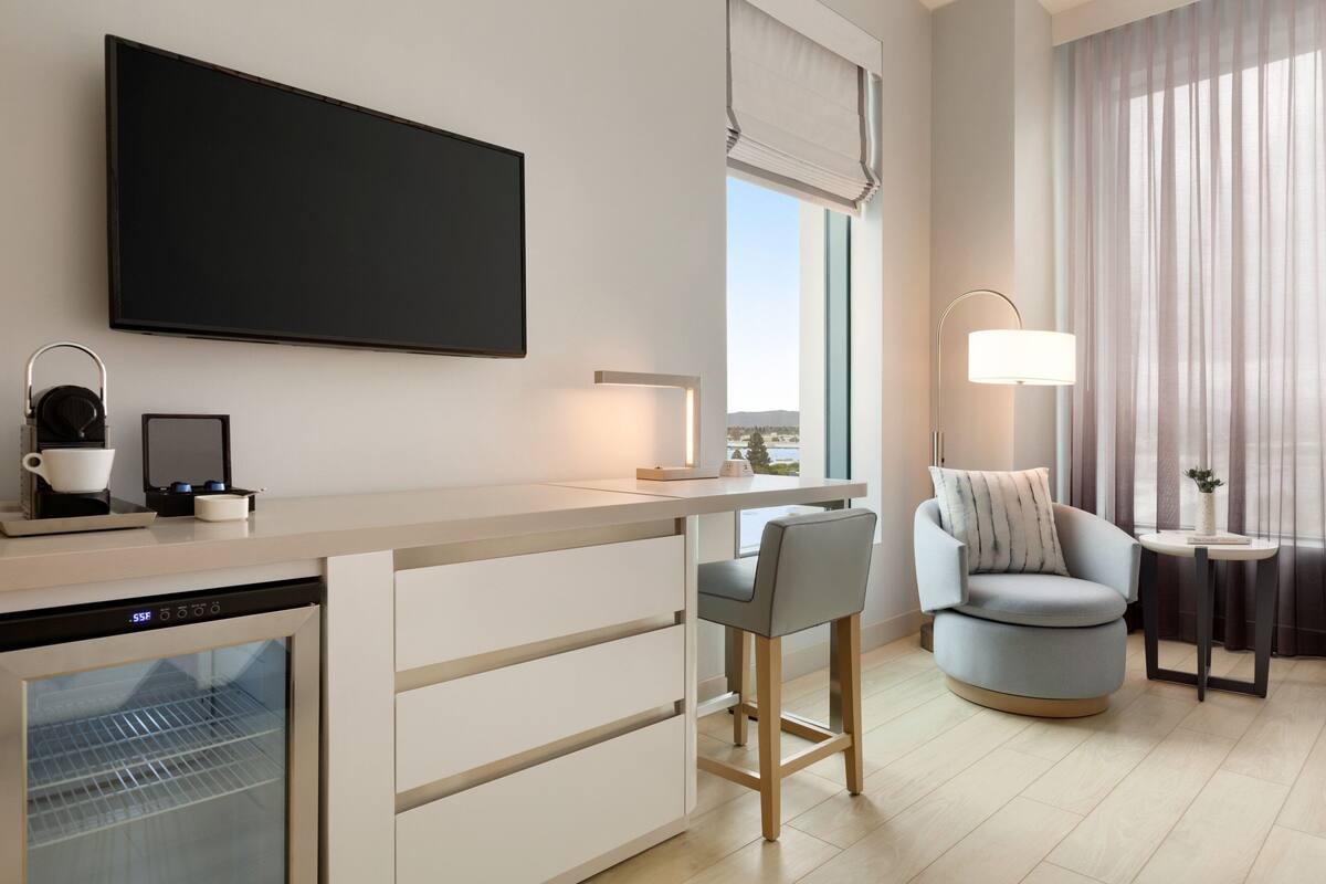 1 bedroom, premium bedding, down duvets, in-room safe