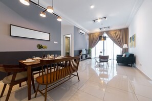 In-room dining - PJ Midtown By Sleepy Bear (Petaling Jaya)