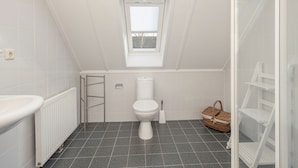 House | Bathroom