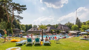 Pool - Well Kept Chalet with Dishwasher near Park De Veluwe (Lunteren)