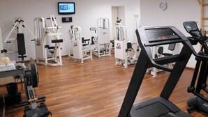 Fitness facility - Tastefully Furnished Villa With Fenced Private Pool, 9 km From Vaison-la-romaine (Malaucene)