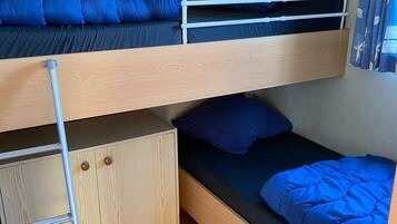 Chalet | 3 kamar tidur dan dilengkapi dengan perabotan berbeda-beda