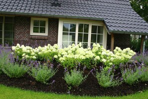 Garden - Spa Villa by Salland Forest (Hellendoorn)