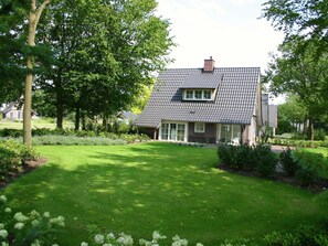 Villa | Exterior
