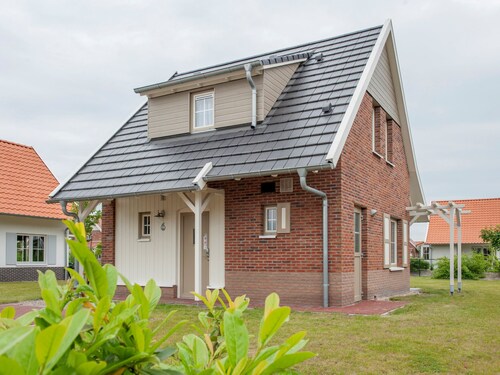 Luxurious Detached With a Garden in De Maasduinen