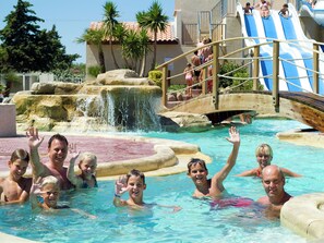 Outdoor pool - Luxury Chalet With air Conditioning 900 m. From the Beach (Vendres)